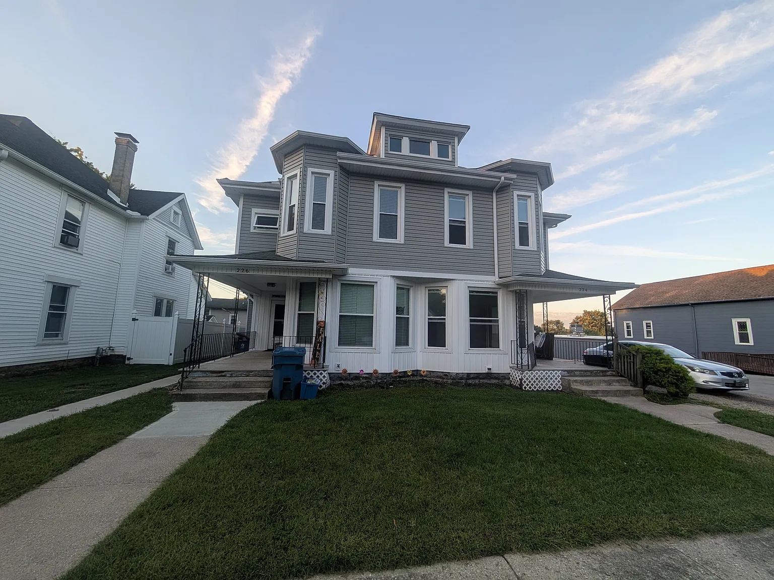 2 bed, 720 sqft, $1,250 — Photo 1