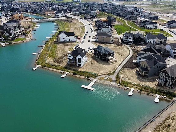 5th image of 501 N Marina Grv SE