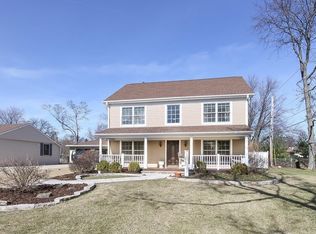 2602 Sigwalt St, Rolling Meadows, IL 60008