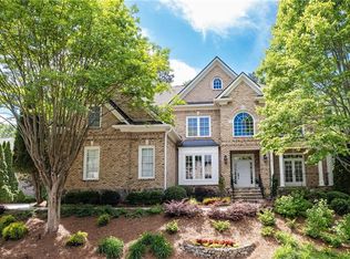 915 Glengate Pl, Sandy Springs, GA 30328