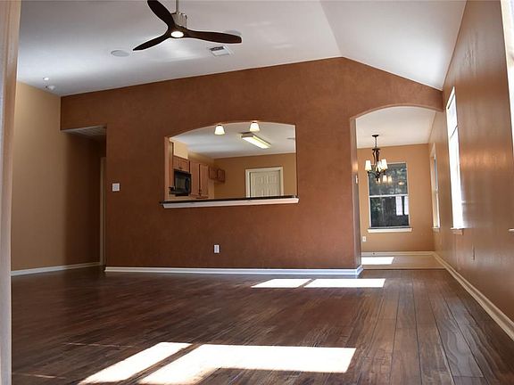 4th image of 15531 Forest Creek Farms Dr
