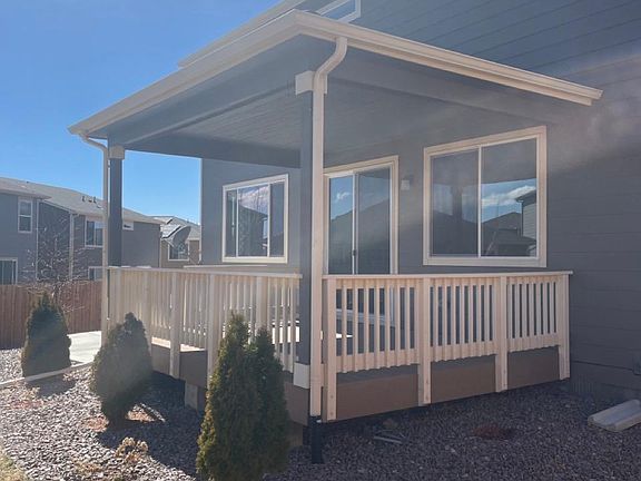 Covered Deck in the back