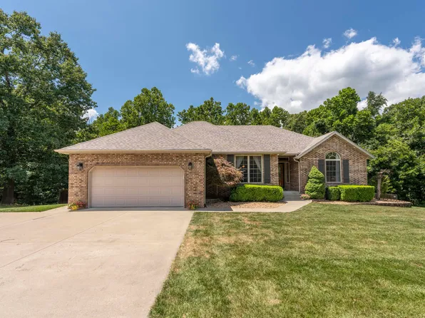 1833 W Finley River Drive, Nixa, MO 65714