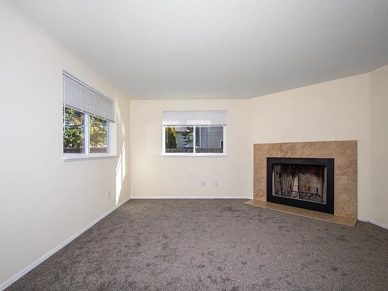 3407 E 21st St #B — Photo 6