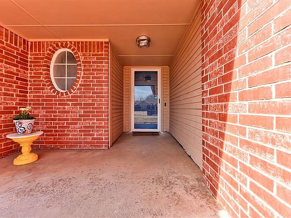 2nd image of 601 Firelane Rd