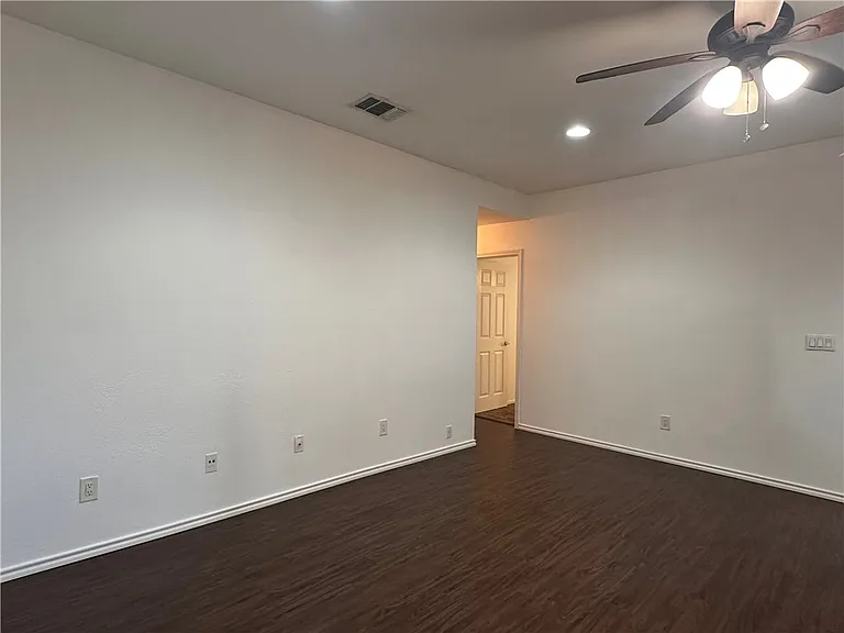 7822 Fox Dr — Photo 15