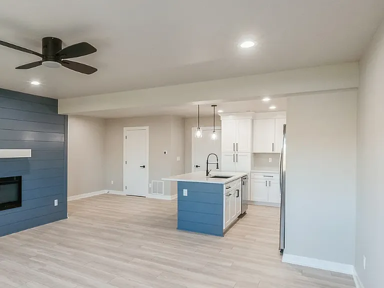 14210 Springbrook Trl — Photo 5