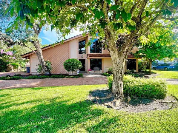 4169 Saint Andrews Drive, Boynton Beach, FL 33436