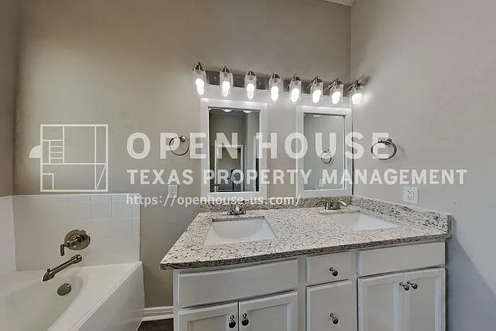 3218 Clayton Terrace Dr — Photo 9