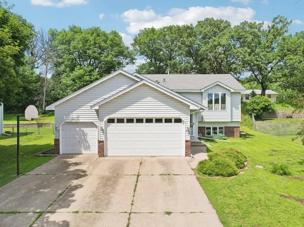 2285 Valley View Ave E, Maplewood, MN 55119