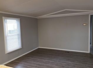 8 Oak Valley Dr, Swannanoa, NC 28778