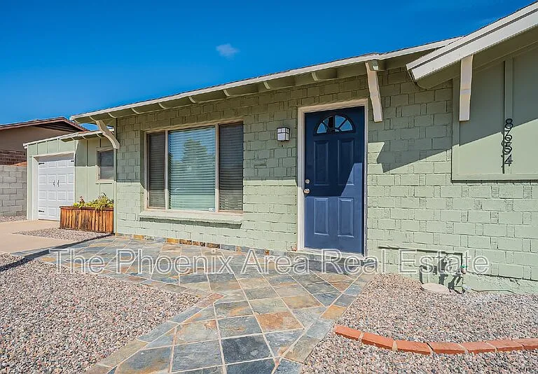8654 E Windsor Ave — Photo 6