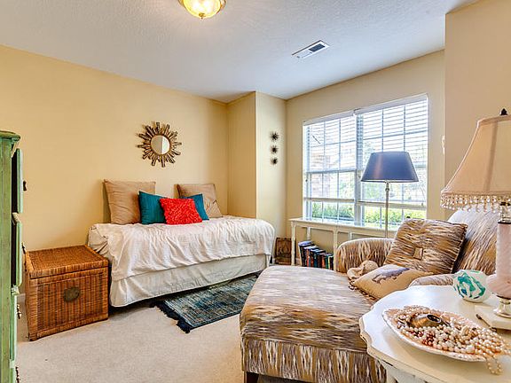 5th image of 1556 Ellery Ln