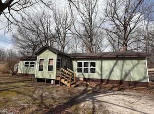 4256 Jonathan Dr, Wheatfield, IN 46392