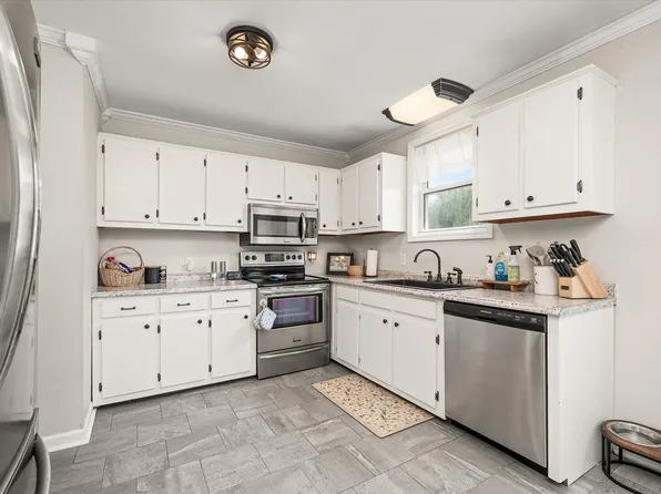 441 Odom St, Smithville, TN 37166