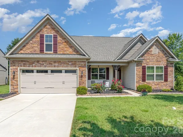 2010 Knocktree Dr, Indian Trail, NC 28079