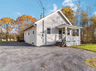 8911 Commercial St, New Minas, NS B4N 3E1