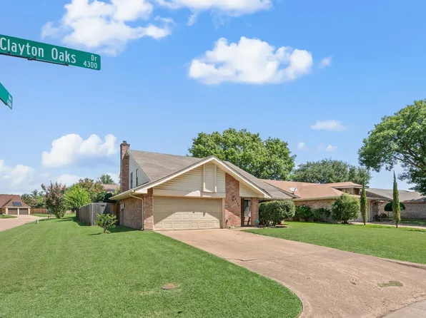 2530 Clayton Oaks Dr, Grand Prairie, TX 75052