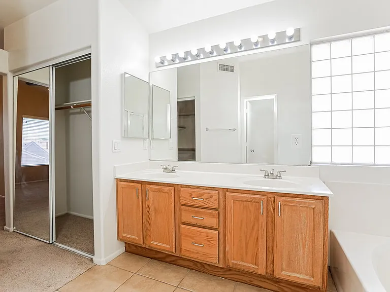 919 W Juanita Ave — Photo 13