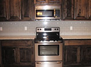 1461 Col Bass Ln, Prairie Grove, AR 72753