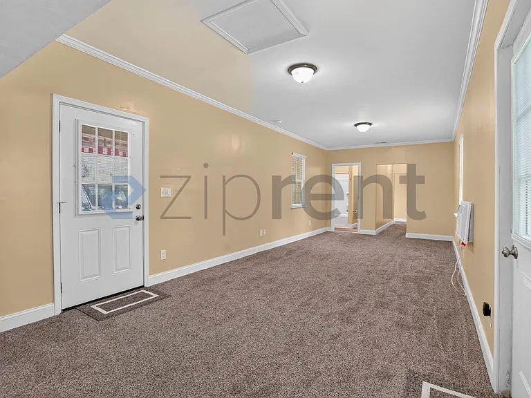906 Diamond Cir — Photo 25