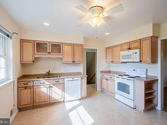 5th image of 6608 Fairlawn Dr