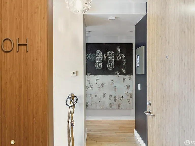 301 Mission St #10H — Photo 2