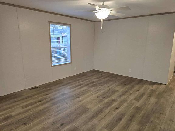 4th image of 613 Polk St #90