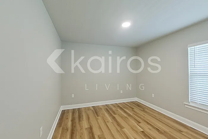 13760 Willowmore Dr — Photo 11