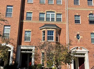 15302 Regents Park Dr #40, Woodbridge, VA 22191