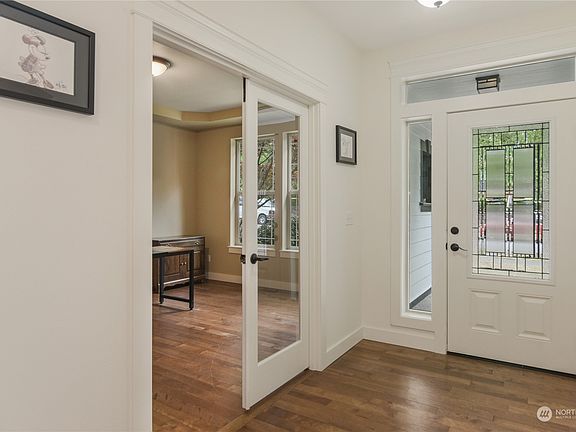 2nd image of 1420 Harvest Avenue SE