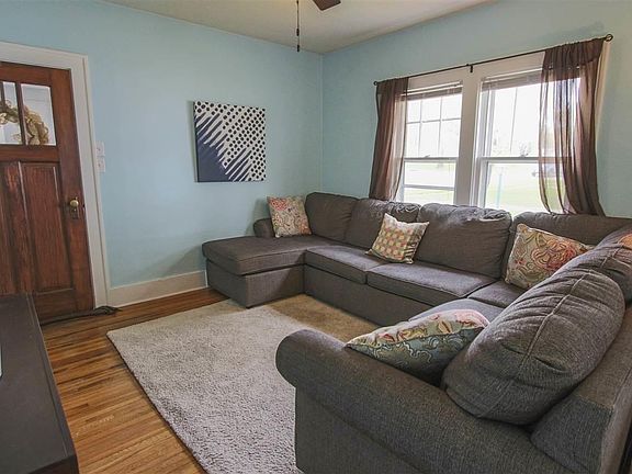 4th image of 1019 Rainbow Dr