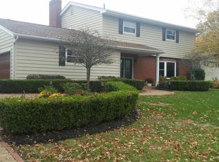 1670 Ardwick Rd, Columbus, OH 43220