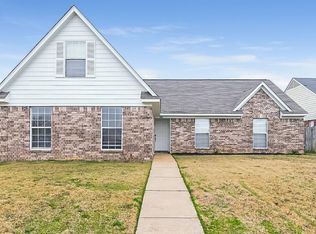 1846 Clairmont Dr, Southaven, MS 38671
