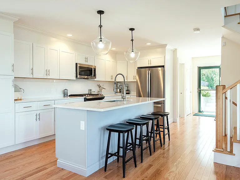 41 Cliff Rd #A — Photo 4