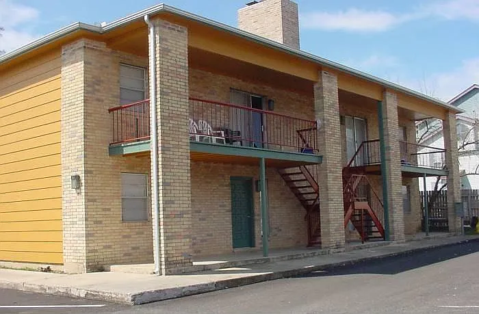 1226 N Lbj Dr #2 — Photo 13