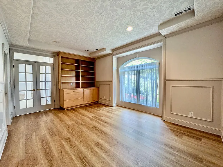 3014 NW Chapin Dr — Photo 9