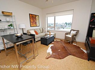 4111 NE Broadway St APT 402, Portland, OR 97232