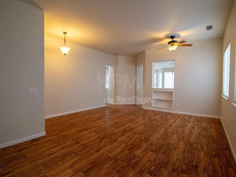 2609 Magnolia Ct — Photo 6