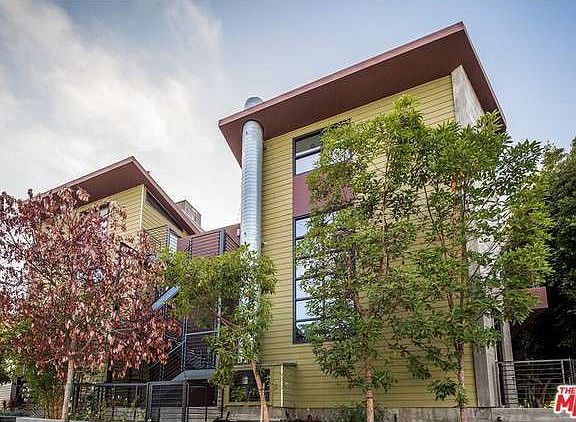 2nd image of 1411 Main St #1