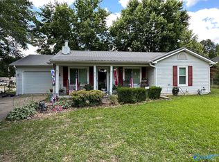 813 Nanceford Rd SW, Hartselle, AL 35640