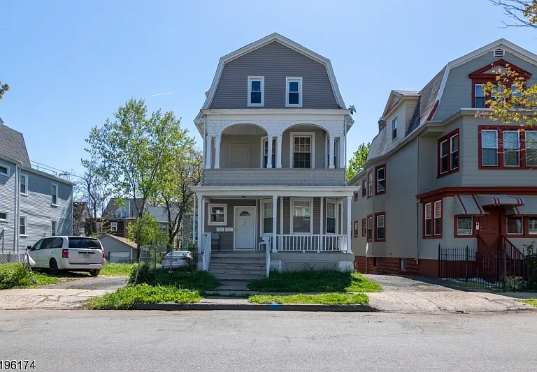 242 S Burnet St — Photo 24