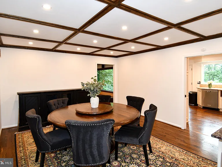 12134 Holly Knoll Cir — Photo 18