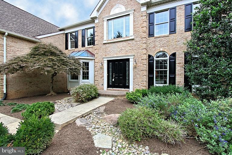 1st image of 1107 Amanda Dr