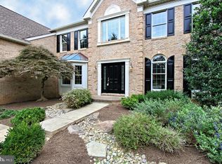1107 Amanda Dr, Great Falls, VA 22066