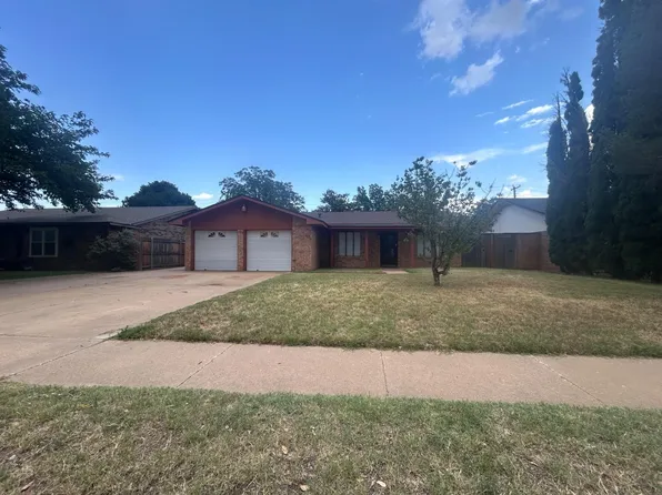1208 S Cedar St, Brownfield, TX 79316