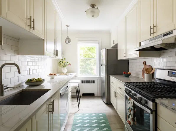 395 Broadway APT L2c, Cambridge, MA 02139