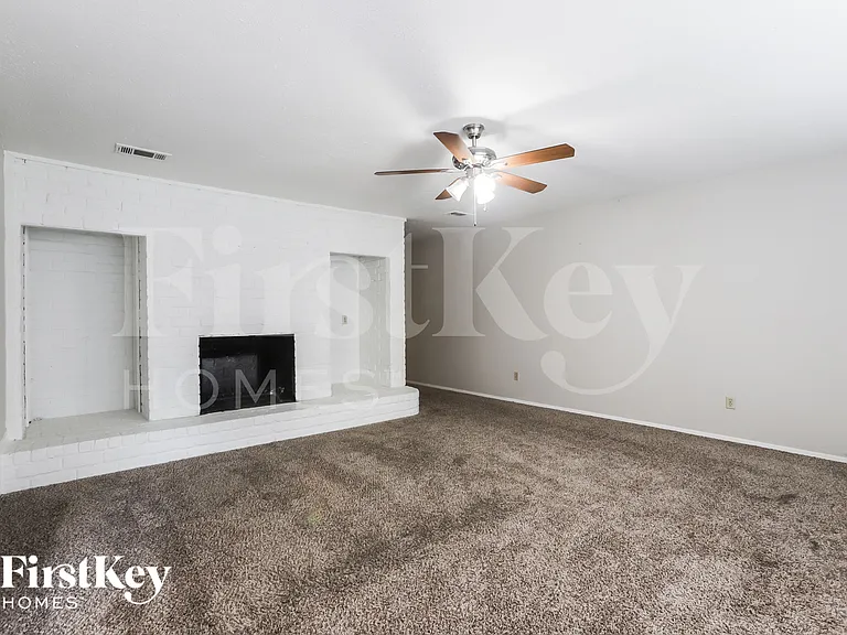 4426 Adonis Dr — Photo 5