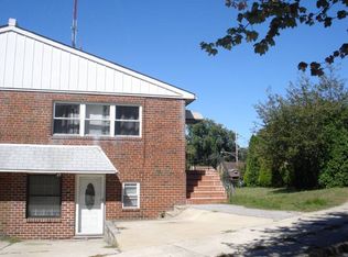 326 Lodge Rd, Philadelphia, PA 19128