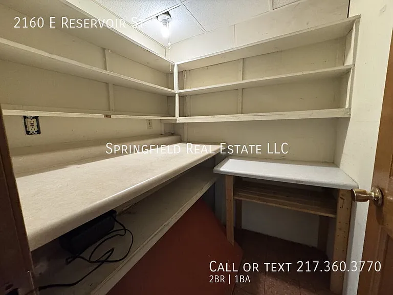 2160 E Reservoir St — Photo 9